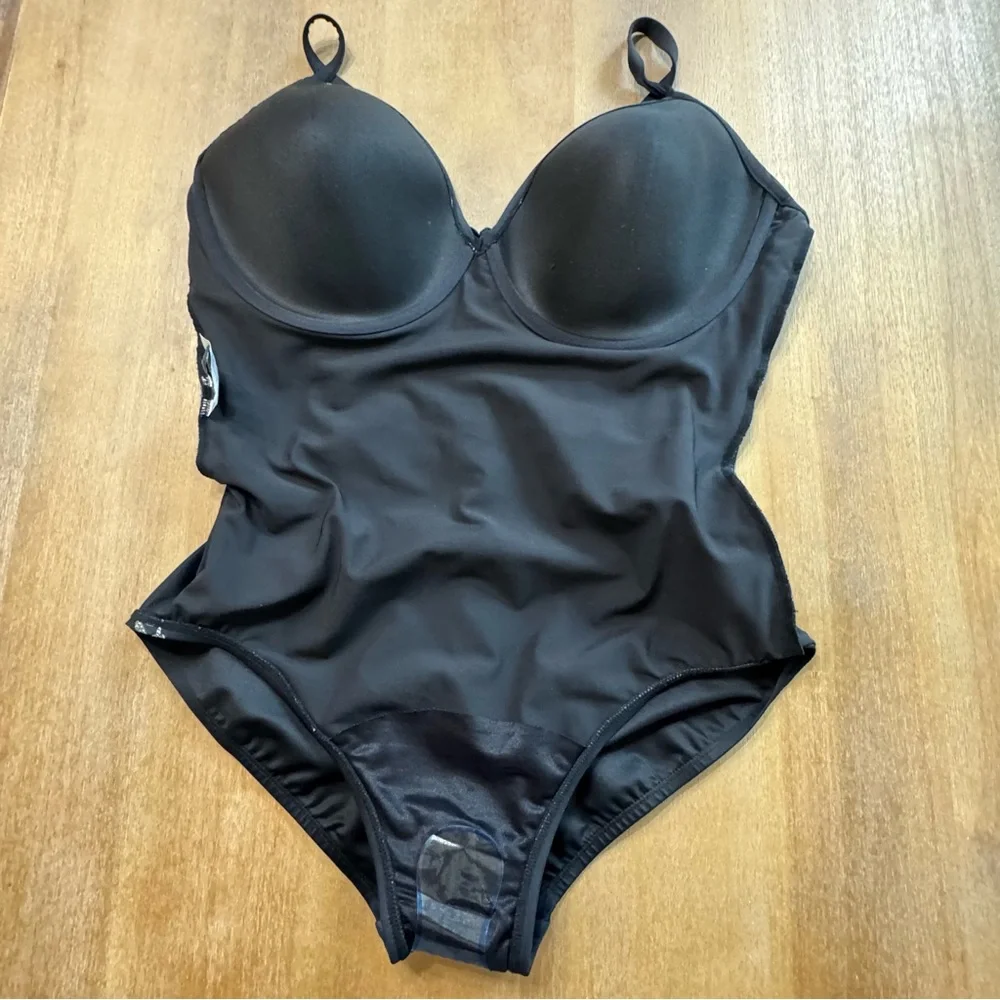 NWT Miraclesuit One‎ Piece Underwire Swimsuit 16 DD Cup in Black Multi